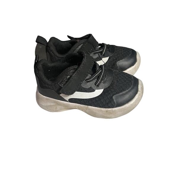 Athletic Works Other - Athletic Works Baby Shoes Black/White Size 5
